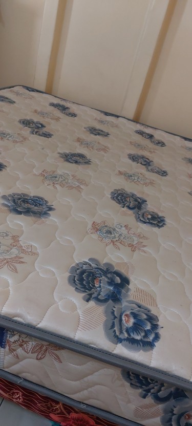 Queen Size Mattress Available For Sale 