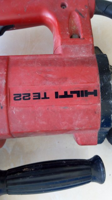 Use HiLTI TE22 Hammer Drill