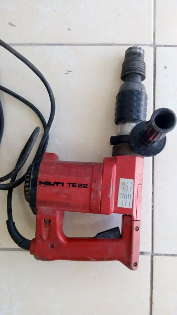 Use HiLTI TE22 Hammer Drill