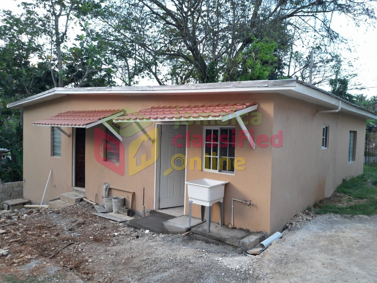 2 Bedroom House For Rent in Linstead St Catherine Houses