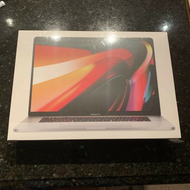 New Apple MacBook Pro 16 1TB SSD, Intel Core I9