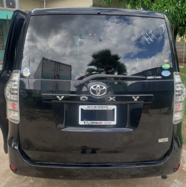 2012 Toyota Voxy For Rent