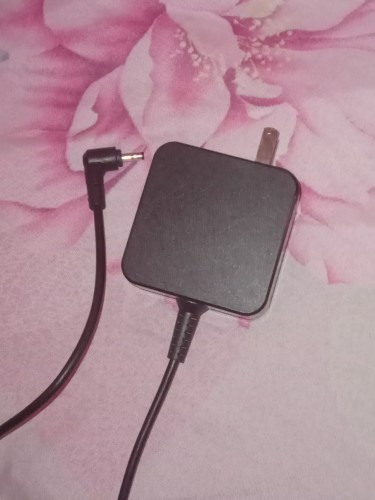 BRAND NEW Universal Laptop Charger