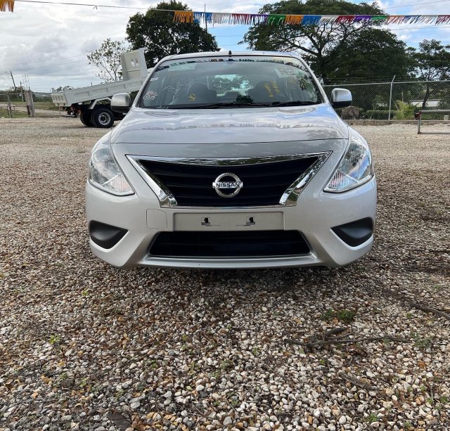 2016 Nissan Latio