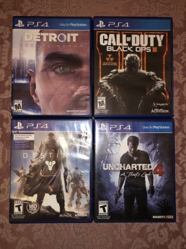 Sony Playstation 4 Plus Controller And 4 Games