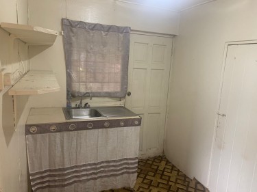 1 Bedroom Own Bathroom /kitchen 