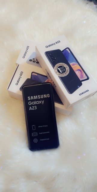Brand New In Box Samsung Galaxy & Apple IPhones