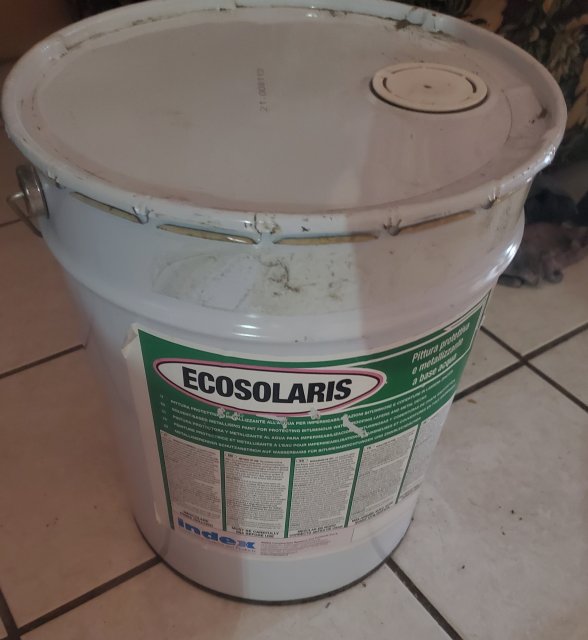 Sealed 5 Gallon Roofing Membrane Paint