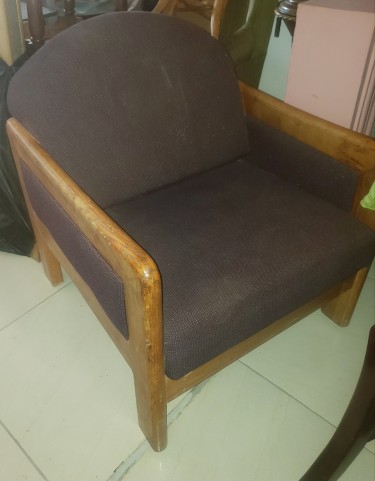 Lrg Solid Wooden Upholstered Chair (Like New)