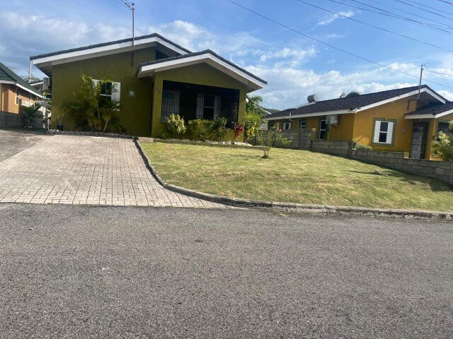 2 Bedroom, 2 Bathroom Bungalow In Gated Community