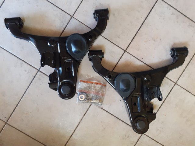 2 CONTROL ARMS FOR SALE