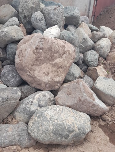 BOULDERS FOR SALE 