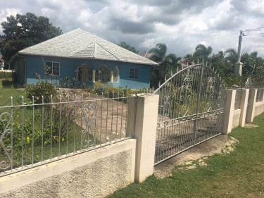 3 Bedroom House For Sale 