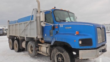 International Paystar Tri Axle Dump Truck 5600