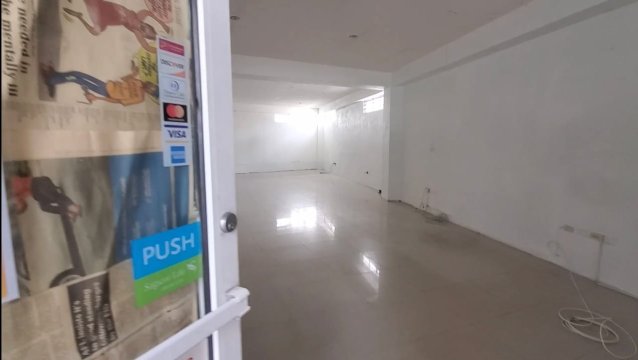 950SF Commercial Space FOR RENT