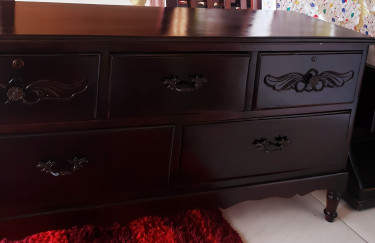 DEAL PRICE - Beautiful Mahogany Dresser 