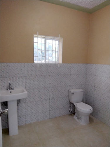Self Contained 1 Bedroom Flat For Rent