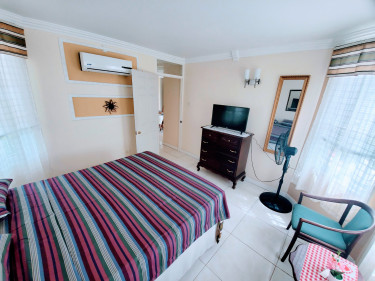 1 Bedroom Furnished Seacastle