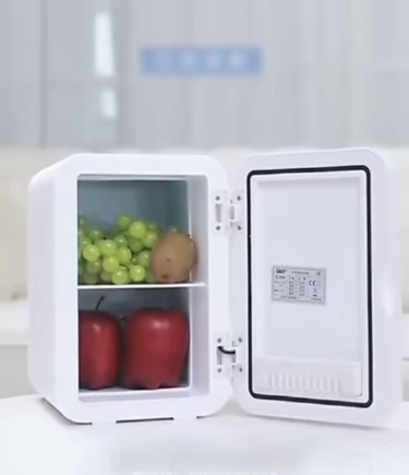 Portable Refrigerator- Cosmetic&Food And Beverage