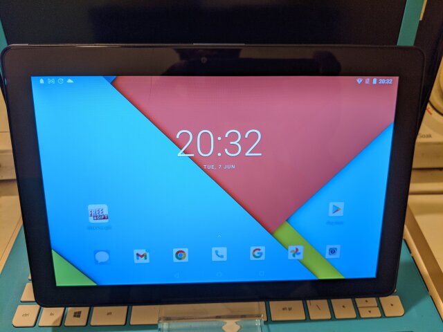 10 Inch Tablet - Use Sim (CRACKED)