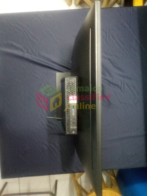 Dell OptiPlex 7050 Micro Pc With Dell 24’ LCD