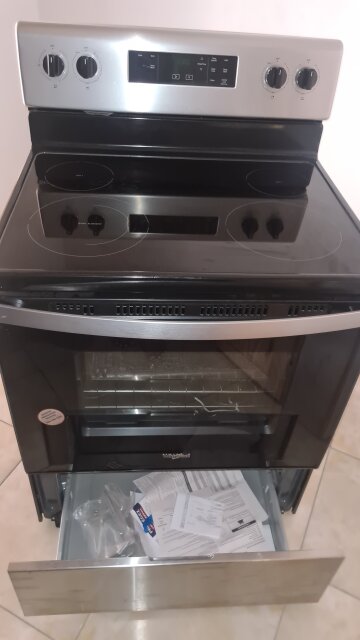 Brand New Electrical Stove