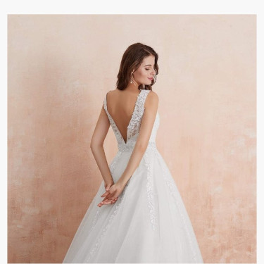 V-neck Wedding Dress