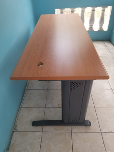 Desk/ Computer Table