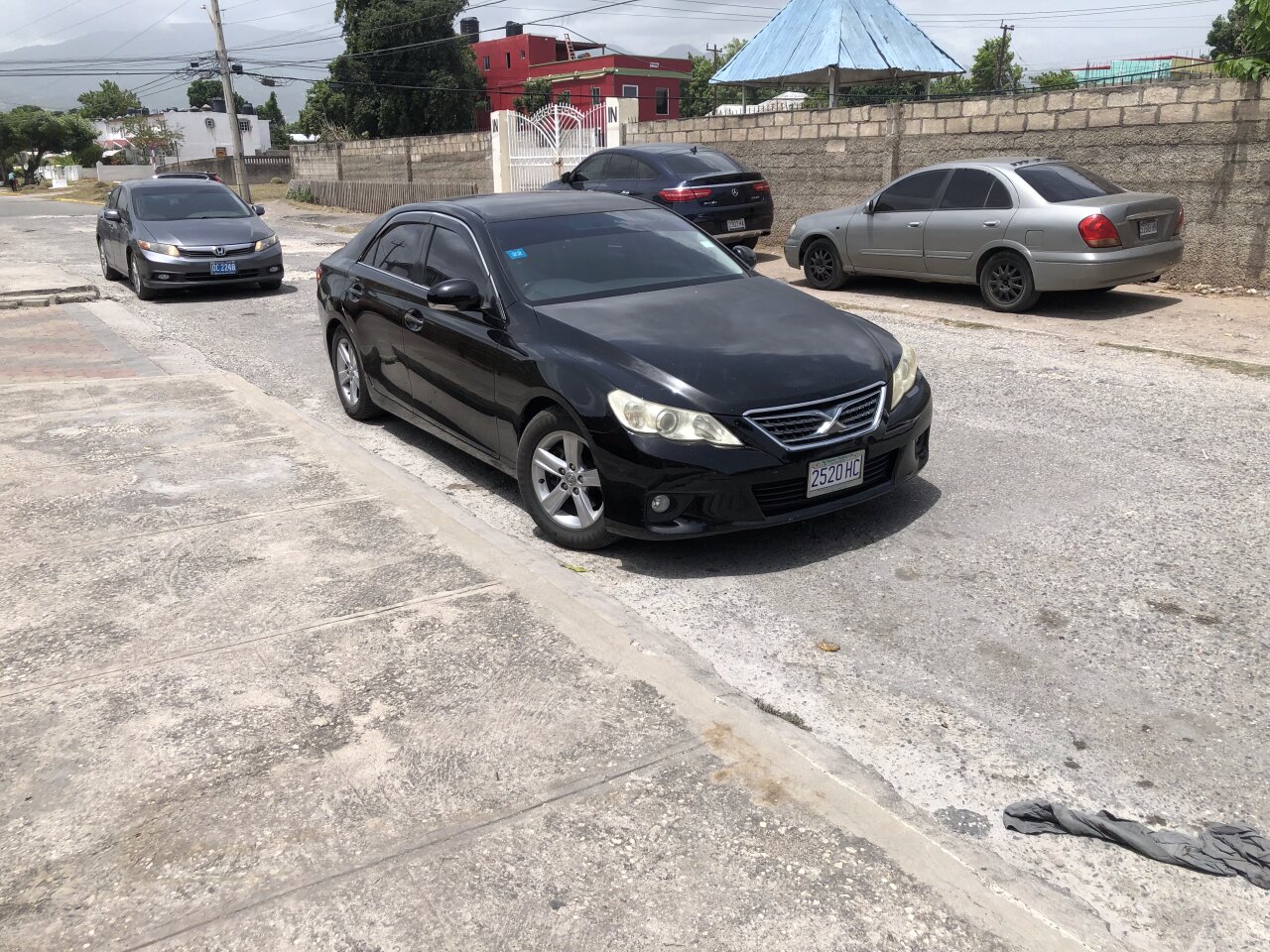 2011 TOYOTA MARK X