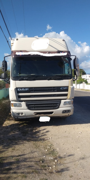 2007 DAF Box Truck - 18 Ton With Contract