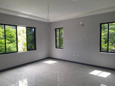 2 Bedroom Apartment @ Jewels Of The Sinclair