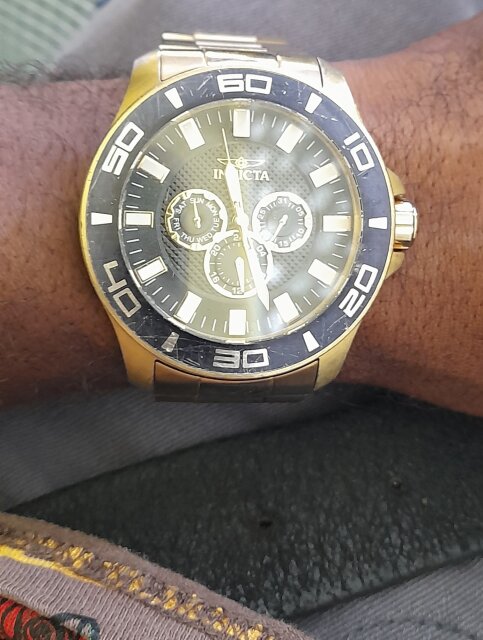 TWO USED GENUINE INVICTA WHATCHES 4 SALE.