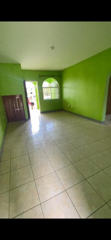 Lovely 2 Bed Apt Waiting For You To Make It HOME! Apartments Christiana