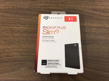 Seagate Backup Plus Slim 1TB External Drive (NEW)