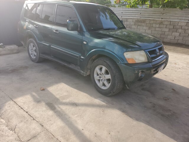 2006 Mitsubishi Pajero