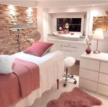 Spa Rooms For Lash Tech / Massage Therapist
