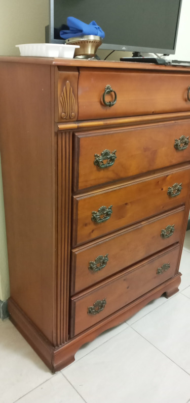 CHEST OF DRAWERS . Delivery Available 