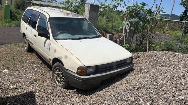 1990 Nissan B13 Wagon