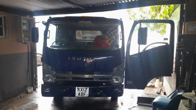 JUST IMPORTED 7.5TON ISUZU TIPPER TRUCK 4MIL.