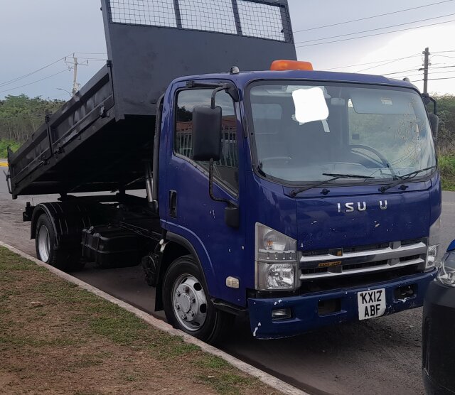 JUST IMPORTED 7.5TON ISUZU TIPPER TRUCK 4MIL.