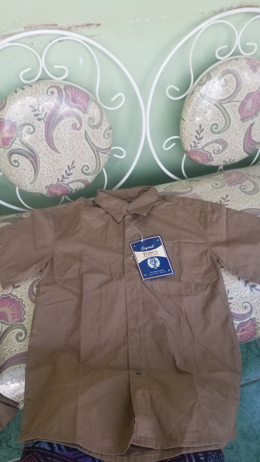 Boys Khaki Uniforms Suit...shirt And Pants For Sal