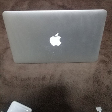 Macbook Air  A1645