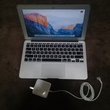 Macbook Air  A1645