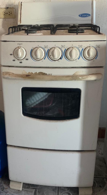 Stove And Gas Cyclinder For Sale