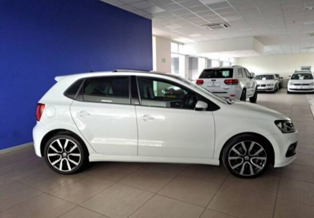 Volkswagen Polo 1.0 Hatchback