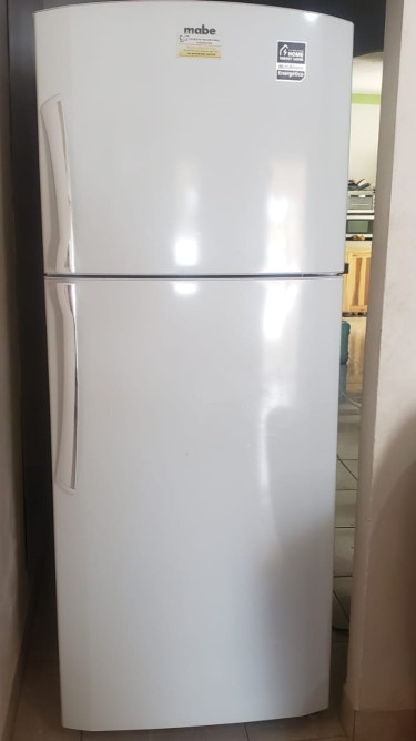 Mabe Refrigerator:Like New