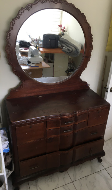 Antique Dresser W Mirror