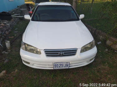 2000 Toyota Camry 