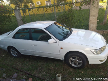 2000 Toyota Camry 