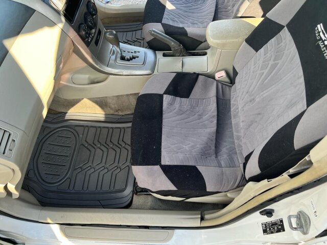 Toyota Corolla (negotiable)